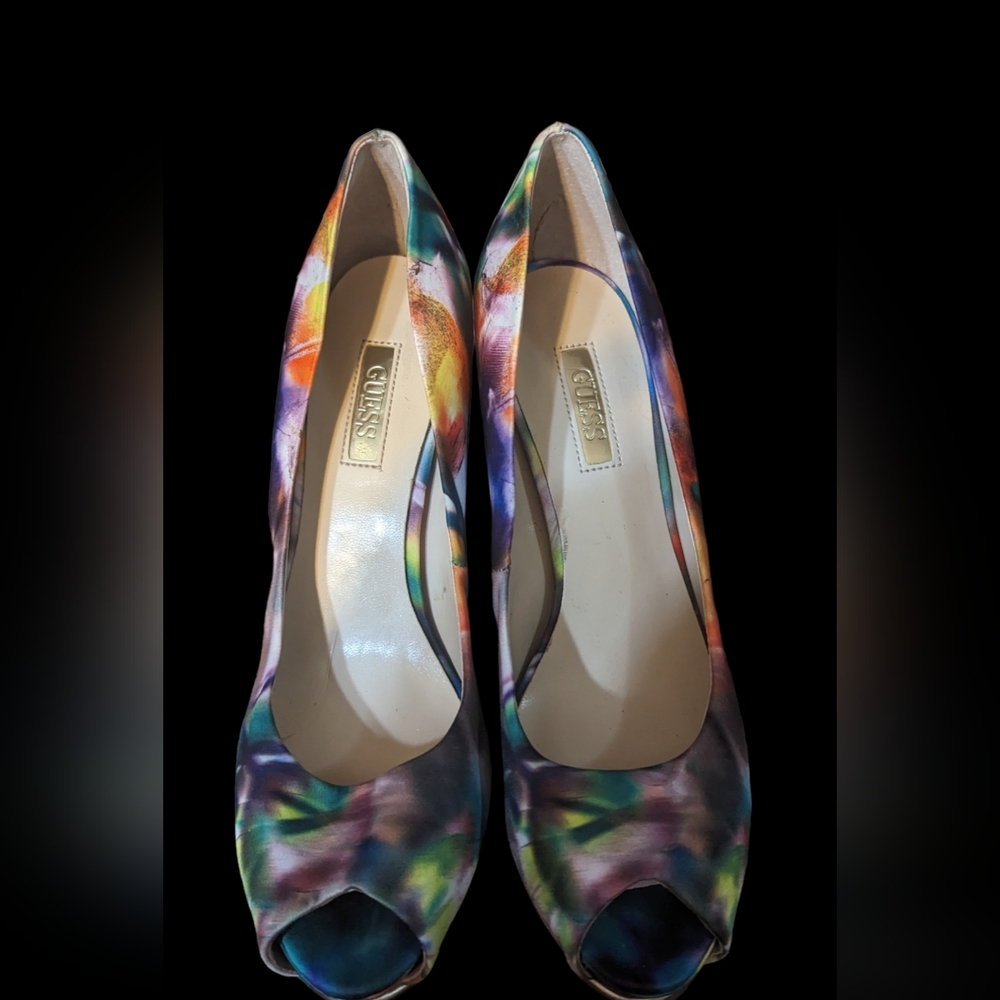 Guess Honora Floral Tie Dye Heel Peep Toe Pumps Size 7